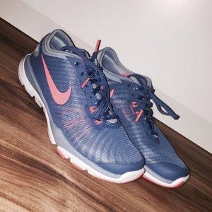 ❗️SOLD❗️ NIKE FITSOLE CUSHIONING SUPPORT